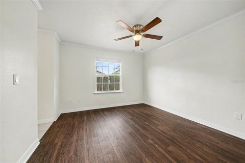 House in Apopka, Florida 3 bedrooms, 128.02 sq.m. № 2122214 - photo 9