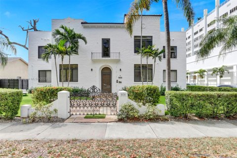 Appartement à louer à Hollywood, Floride: 2 chambres, 100.15 m2 № 1834355 - photo 2