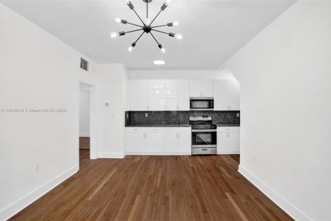 Appartement à louer à Hollywood, Floride: 2 chambres, 100.15 m2 № 1834355 - photo 10