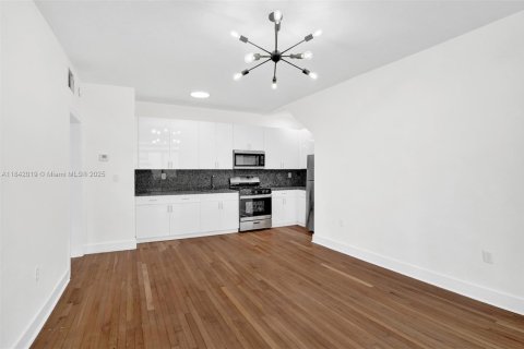 Appartement à louer à Hollywood, Floride: 2 chambres, 100.15 m2 № 1834355 - photo 11