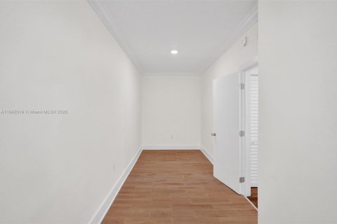 Appartement à louer à Hollywood, Floride: 2 chambres, 100.15 m2 № 1834355 - photo 24