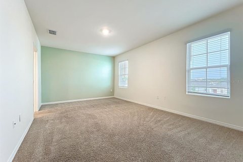 House in Davenport, Florida 5 bedrooms, 234.3 sq.m. № 1899388 - photo 24