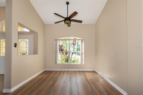 House in Leesburg, Florida 3 bedrooms, 186.18 sq.m. № 1877489 - photo 8