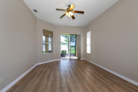 House in Leesburg, Florida 3 bedrooms, 186.18 sq.m. № 1877489 - photo 13