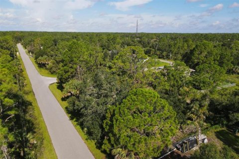 Terreno en venta en North Port, Florida № 2161178 - foto 10