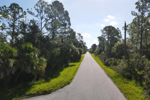 Terreno en venta en North Port, Florida № 2161178 - foto 6