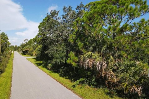 Terreno en venta en North Port, Florida № 2161178 - foto 7
