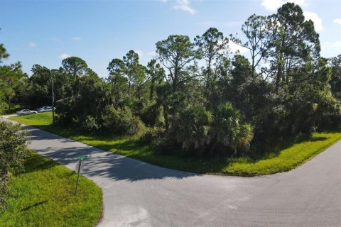 Terreno en venta en North Port, Florida № 2161178 - foto 5