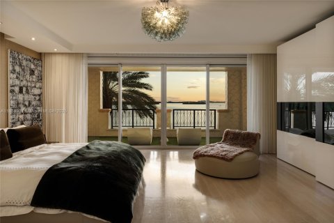 Condominio en venta en Miami Beach, Florida, 4 dormitorios, 381.74 m2 № 1944844 - foto 26