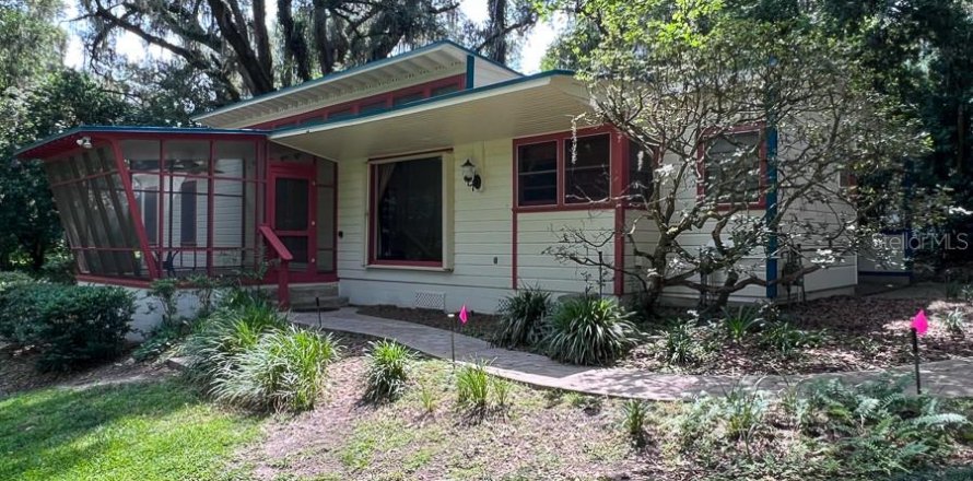 Casa en Gainesville, Florida 2 dormitorios, 132.85 m2 № 2106556