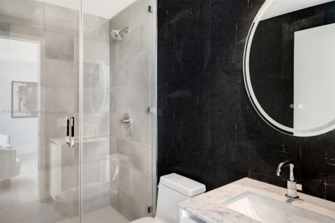 Copropriété à louer à Miami, Floride: 3 chambres, 254.83 m2 № 1928726 - photo 22