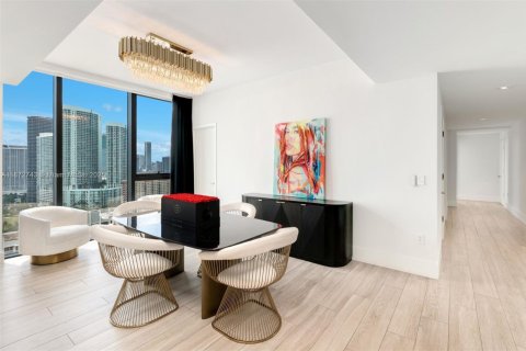 Copropriété à louer à Miami, Floride: 3 chambres, 254.83 m2 № 1928726 - photo 10