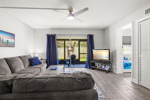 Condominio en venta en Dunedin, Florida, 2 dormitorios, 67.35 m2 № 2094588 - foto 4