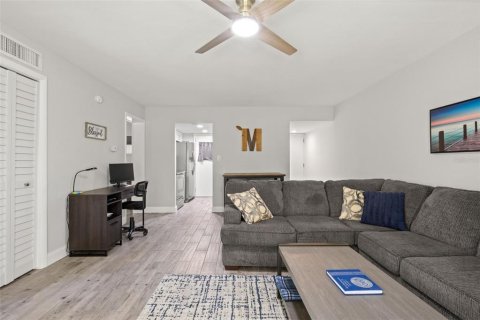 Condominio en venta en Dunedin, Florida, 2 dormitorios, 67.35 m2 № 2094588 - foto 5