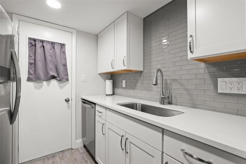 Condominio en venta en Dunedin, Florida, 2 dormitorios, 67.35 m2 № 2094588 - foto 12