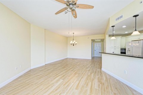 Condo in Palmetto, Florida, 2 bedrooms № 2149961 - photo 10
