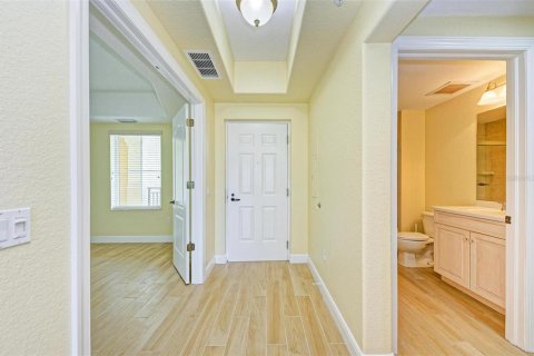 Condo in Palmetto, Florida, 2 bedrooms № 2149961 - photo 8