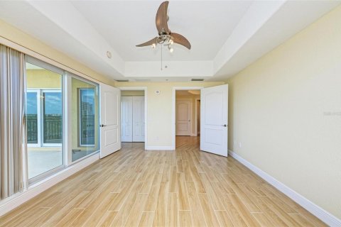 Condo in Palmetto, Florida, 2 bedrooms № 2149961 - photo 24
