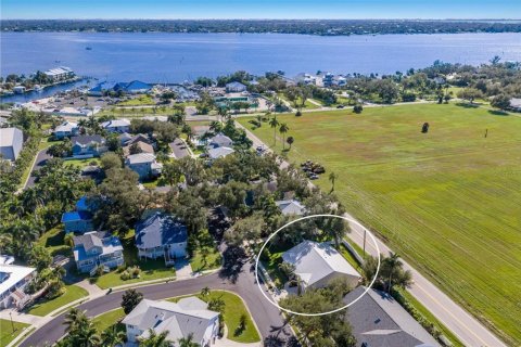 Casa en venta en Palmetto, Florida, 3 dormitorios, 189.71 m2 № 2428939 - foto 4