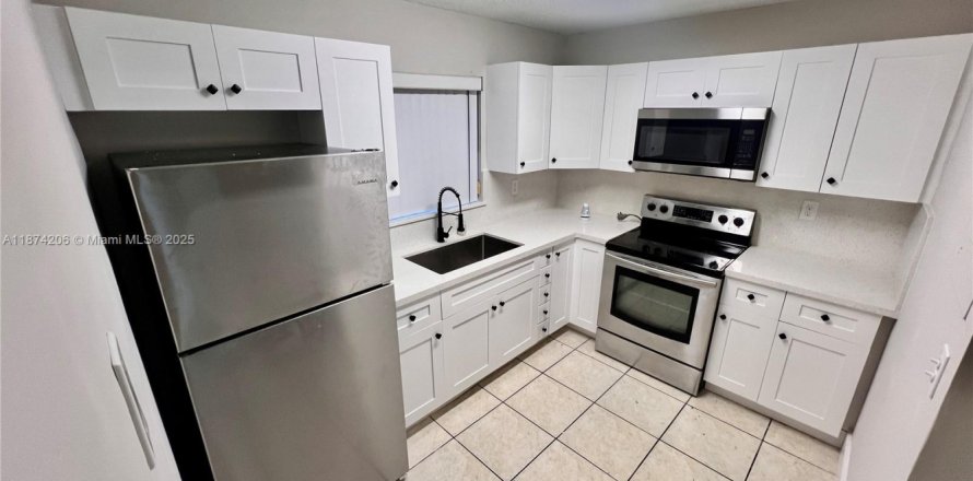 Condo à Miami, Floride, 2 chambres № 1895827