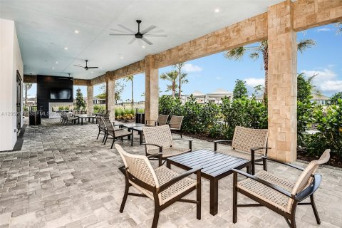 Casa en venta en Port St. Lucie, Florida, 2 dormitorios № 2186561 - foto 25