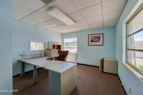 Commercial property in South Daytona, Florida 240.99 sq.m. № 2204389 - photo 23
