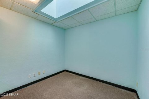 Commercial property in South Daytona, Florida 240.99 sq.m. № 2204389 - photo 21