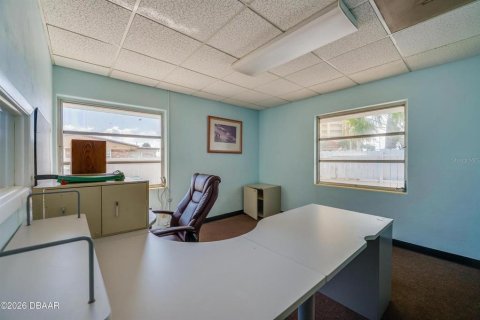 Commercial property in South Daytona, Florida 240.99 sq.m. № 2204389 - photo 22