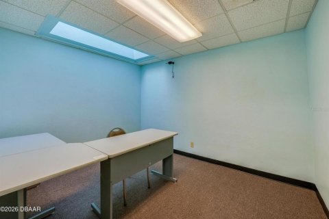 Commercial property in South Daytona, Florida 240.99 sq.m. № 2204389 - photo 19