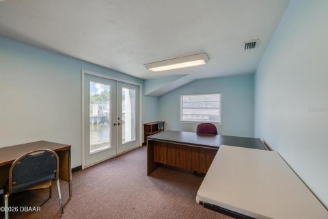 Commercial property in South Daytona, Florida 240.99 sq.m. № 2204389 - photo 14
