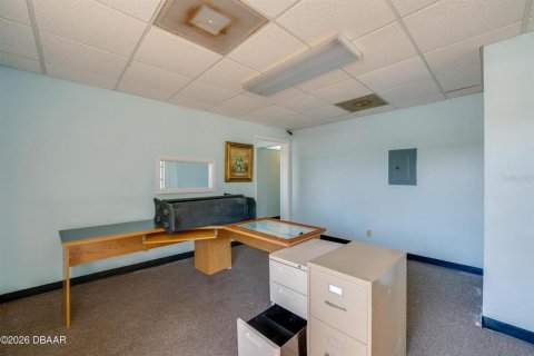 Commercial property in South Daytona, Florida 240.99 sq.m. № 2204389 - photo 26