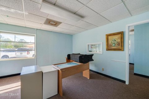 Commercial property in South Daytona, Florida 240.99 sq.m. № 2204389 - photo 25