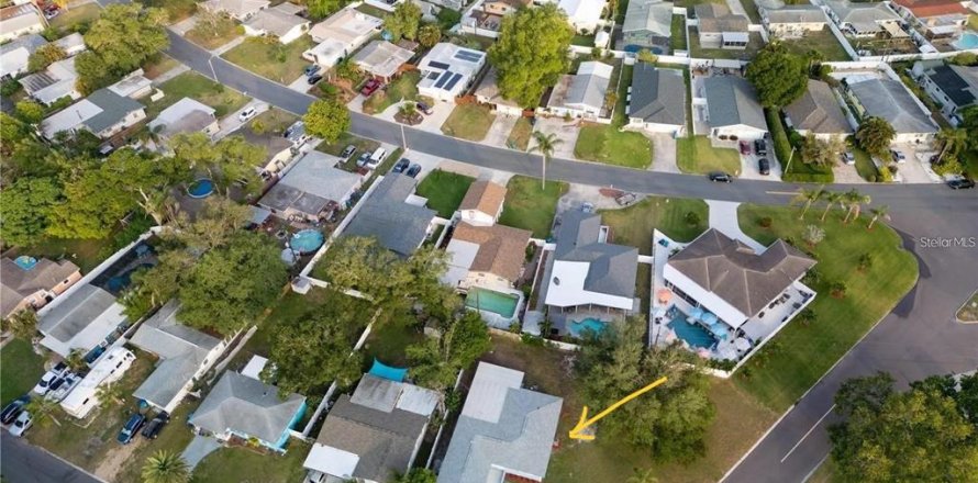 Casa en Seminole, Florida 3 dormitorios, 148.27 m2 № 1853217