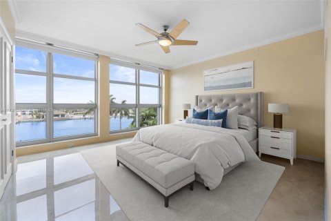Copropriété à louer à Miami Beach, Floride: 2 chambres, 154.22 m2 № 1730984 - photo 15