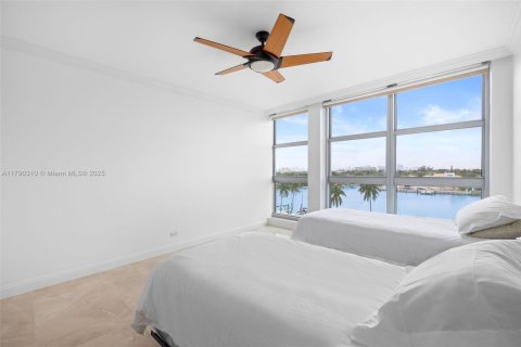Copropriété à louer à Miami Beach, Floride: 2 chambres, 154.22 m2 № 1730984 - photo 13