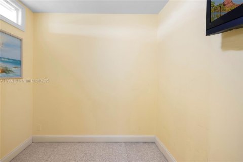 Copropriété à louer à Miami Beach, Floride: 2 chambres, 154.22 m2 № 1730984 - photo 19