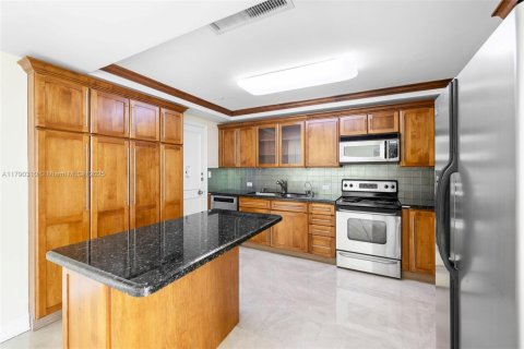 Copropriété à louer à Miami Beach, Floride: 2 chambres, 154.22 m2 № 1730984 - photo 9