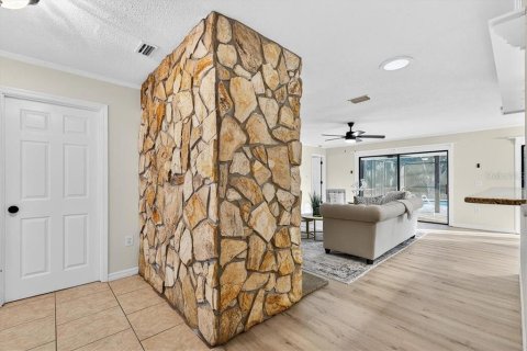 Casa en venta en Homosassa, Florida, 3 dormitorios, 192.21 m2 № 1840489 - foto 4