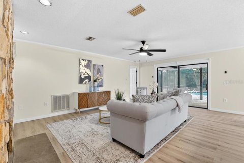 Casa en venta en Homosassa, Florida, 3 dormitorios, 192.21 m2 № 1840489 - foto 6
