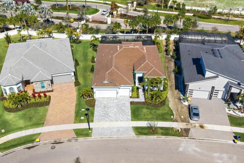 House in Palm Beach Gardens, Florida 3 bedrooms, 236.34 sq.m. № 2248417 - photo 5
