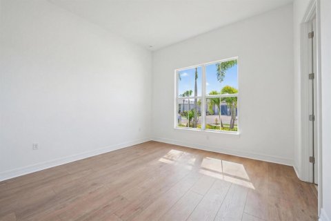 House in Palm Beach Gardens, Florida 3 bedrooms, 236.34 sq.m. № 2248417 - photo 23