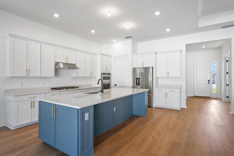 House in Palm Beach Gardens, Florida 3 bedrooms, 236.34 sq.m. № 2248417 - photo 11