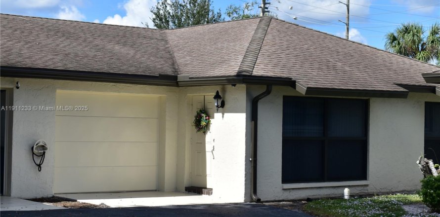 Кондоминиум с 2 спальнями в Бойнтон-Бич, Флорида № 1967227