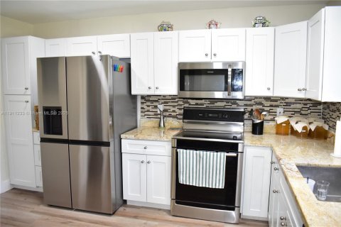 Купить кондоминиум в Бойнтон-Бич, Флорида 2 спальни, 130.06м2, № 1967227 - фото 6