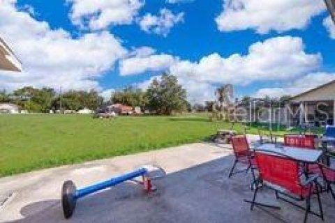 House in Ocala, Florida 3 bedrooms, 141.86 sq.m. № 2217117 - photo 22