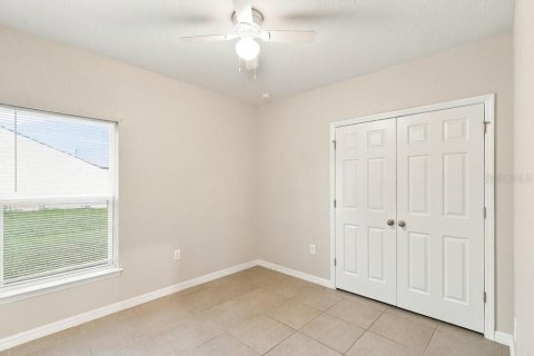 Villa ou maison à louer à Kissimmee, Floride: 4 chambres, 158.58 m2 № 2415596 - photo 12