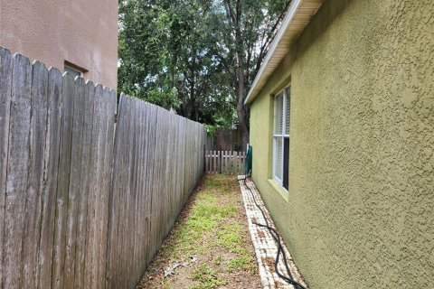 House in Riverview, Florida 3 bedrooms, 120.4 sq.m. № 1786120 - photo 17