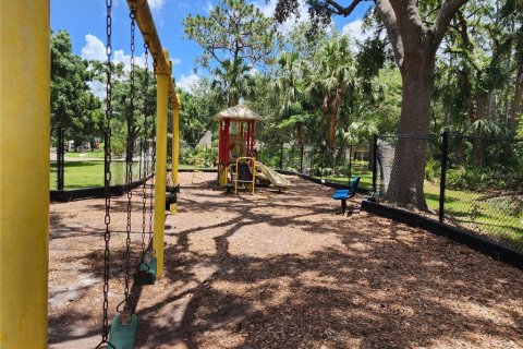 House in Riverview, Florida 3 bedrooms, 120.4 sq.m. № 1786120 - photo 26