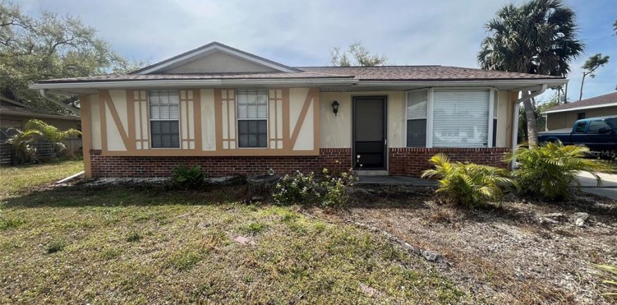 Villa ou maison à Port Charlotte, Floride 3 chambres, 111.48 m2 № 1691035