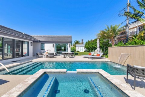 Villa ou maison à louer à West Palm Beach, Floride: 3 chambres, 288.09 m2 № 2388484 - photo 3